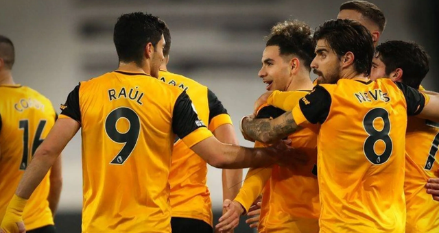 Weibo Gaming vs TES赛前数据前瞻：本场比赛看重双方打野的发挥